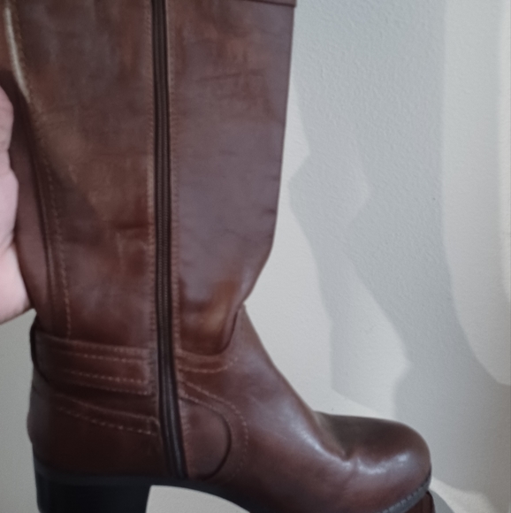 Brown Leather boots - Picture 5 of 6